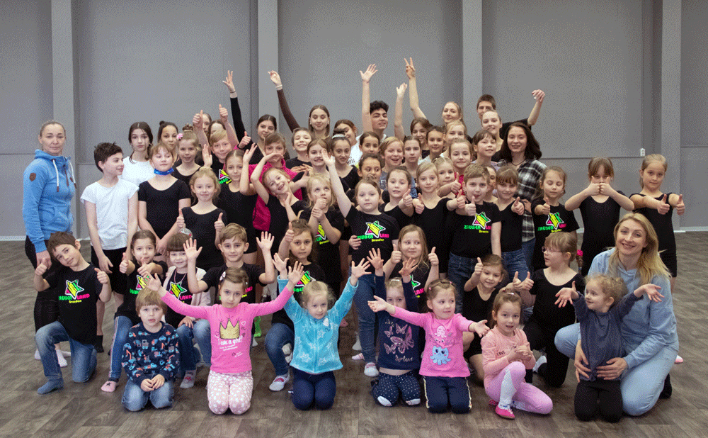 Tanzgruppe Zauberland: zehnjähriges Jubiläum wird nachgefeiert!