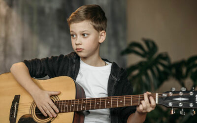 Gitarrenunterricht ab 8 Jahren auf Russisch und Ukrainisch