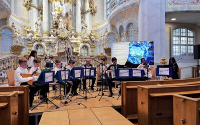 Gaia-Präsentation in Dresdner Frauenkirche: Kolibri-Band tritt auf